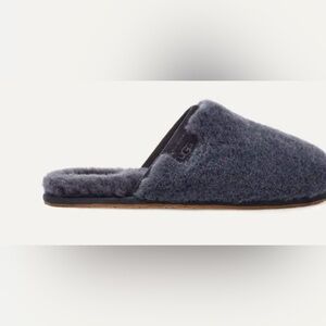 UGGs Fluffette Slipper